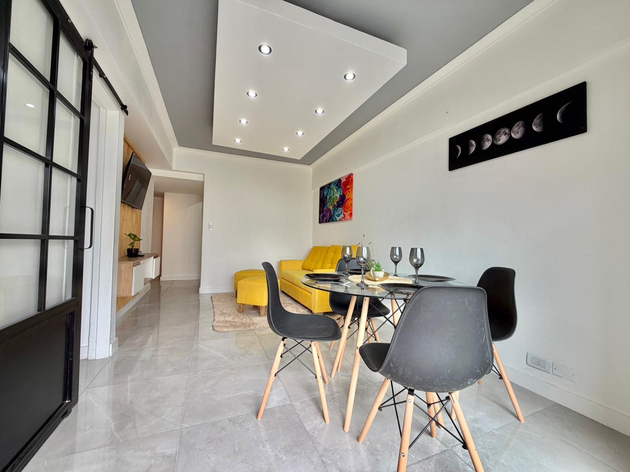 Imagen de MAR DEL PLATA CENTRO - Moreno 2700 - 3 amb. a calle, balcón. Equipado, Amoblado todo a estrenar