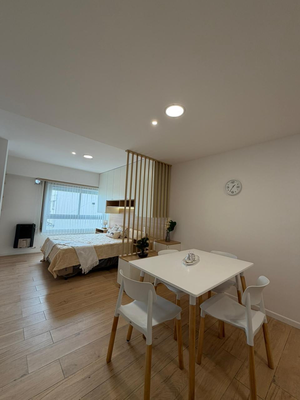 Imagen de PLAZA COLON - Brown 2100 - MONOAMBIENTE totalmente a nuevo, equipado y amoblado. IDEAL RENTAS #1611